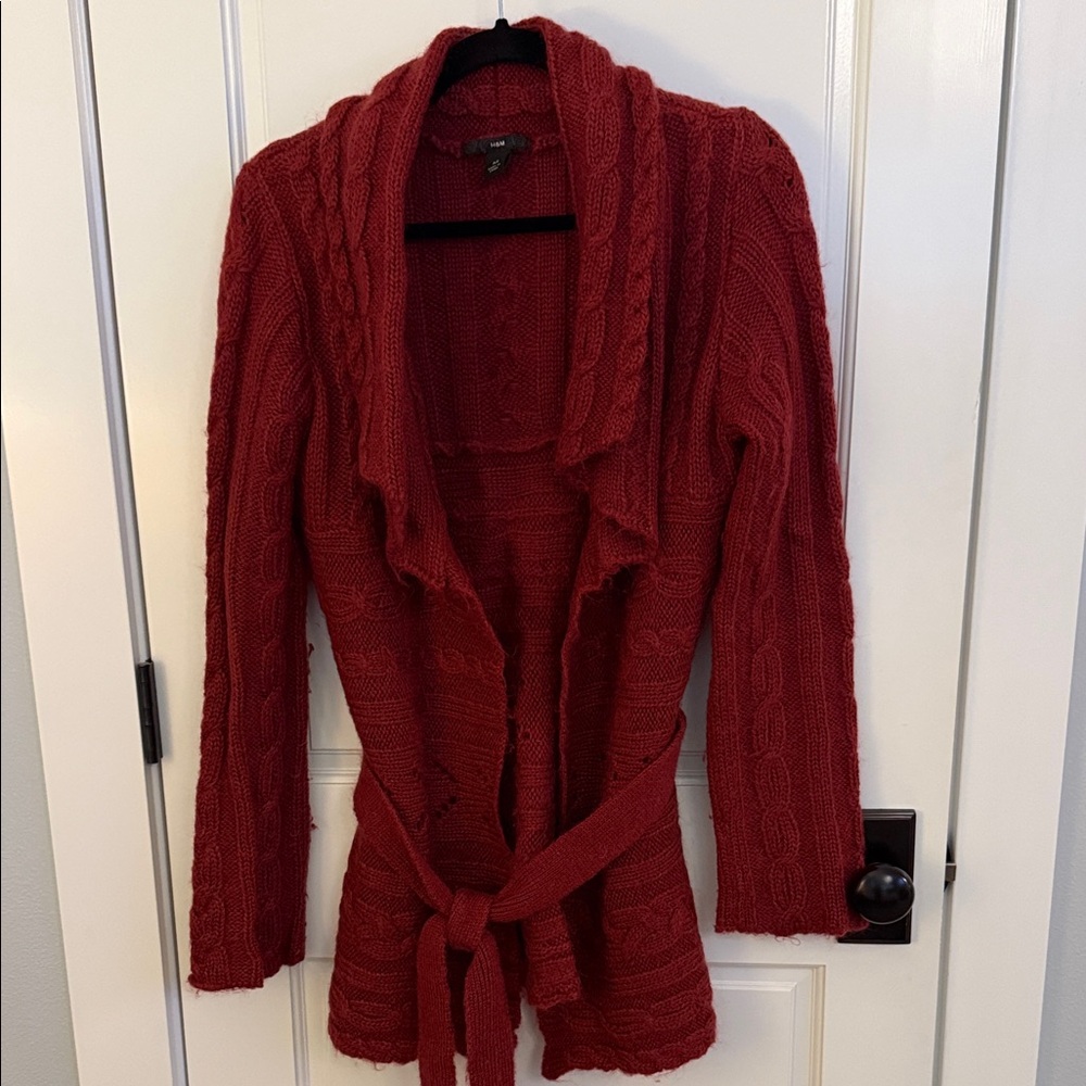Women's burgundy H&M Cable Knit Sweater